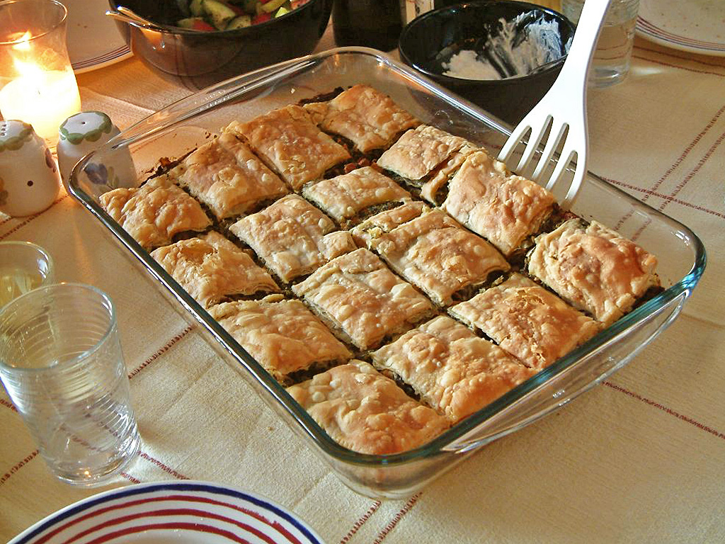 Spanakotiropita (Spinat-Käsepastete) | Boarding-Time